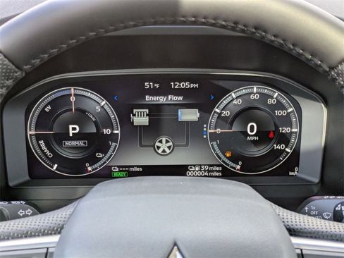 New 2025 Mitsubishi Outlander SEL image 17