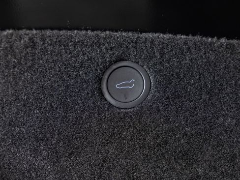 Used 2023 Tesla Model X AWD/4WD image 22