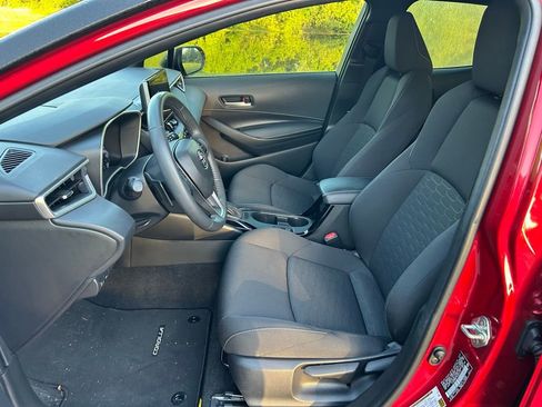 Certified 2024 Toyota Corolla SE w/ SE Package image 14