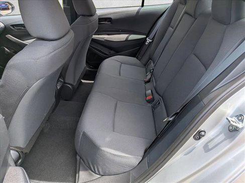 Used 2025 Toyota Corolla LE FWD image 18