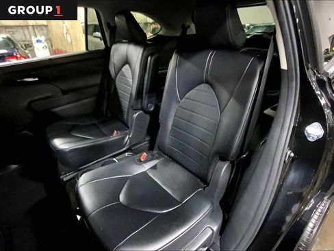 Certified 2024 Toyota Highlander XLE AWD/4WD image 21