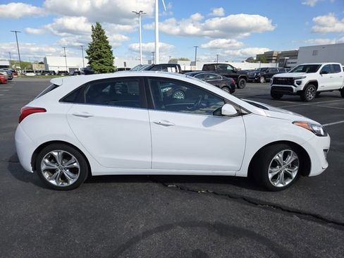 Used 2014 Hyundai Elantra GT w/ Option Group 03 FWD image 20