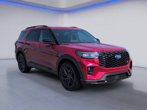 Used 2025 Ford Explorer ST AWD/4WD image 10