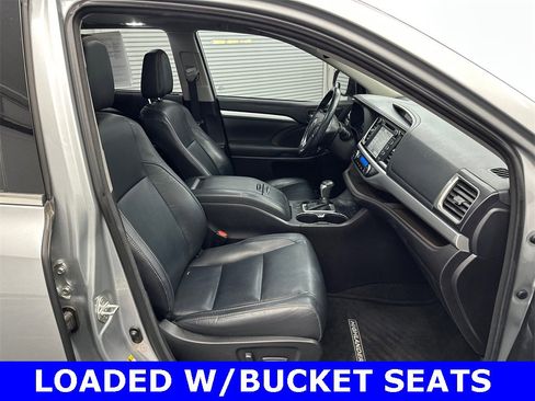 Used 2018 Toyota Highlander XLE image 14