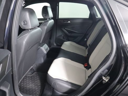 Used 2019 Volkswagen Jetta R-Line w/ R-Line Cold Weather Package image 21