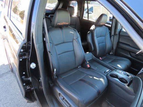 Certified 2023 Honda Passport TrailSport image 16