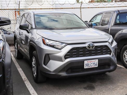 Used 2024 Toyota RAV4 LE image 3