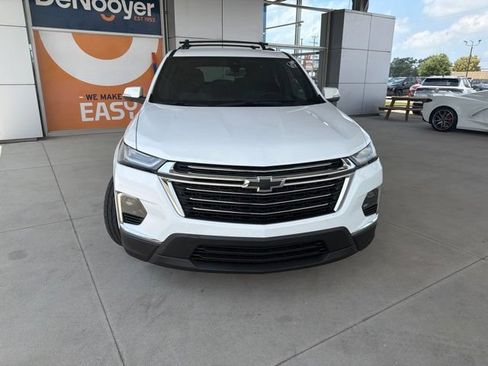Used 2023 Chevrolet Traverse LT FWD image 9