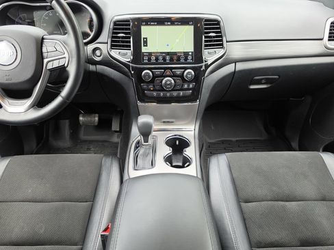 Used 2022 Jeep Grand Cherokee Laredo X RWD image 15