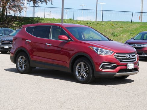 Used 2017 Hyundai Santa Fe Sport AWD/4WD image 4