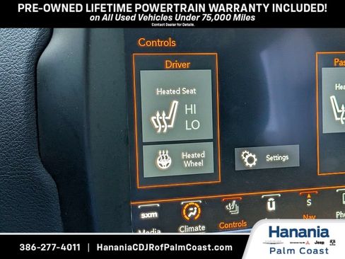 Used 2023 Jeep Renegade Trailhawk w/ Trailhawk Elite Group AWD/4WD image 21