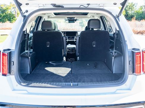 Used 2021 Kia Sorento SX image 17