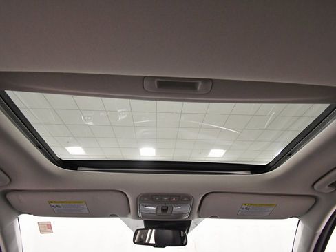 Certified 2022 Kia Telluride EX w/ EX Premium Package image 17