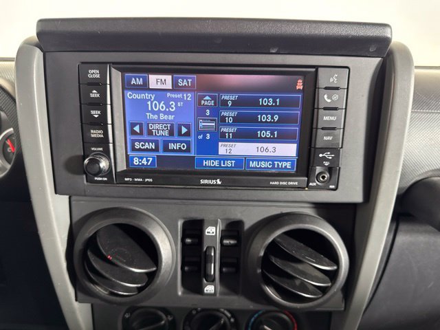 Used 2010 Jeep Wrangler Unlimited Rubicon w/ Dual Top Group AWD/4WD image 13
