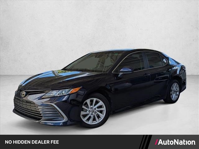 Used 2022 Toyota Camry LE FWD image 1