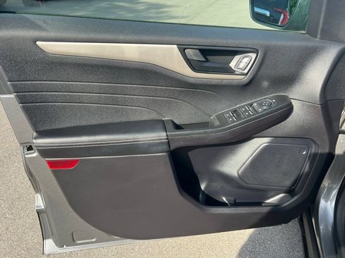 Used 2022 Ford Escape SE AWD/4WD image 17