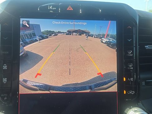 Used 2025 RAM 1500 Big Horn AWD/4WD image 22