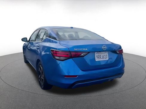 Used 2025 Nissan Sentra SV image 11