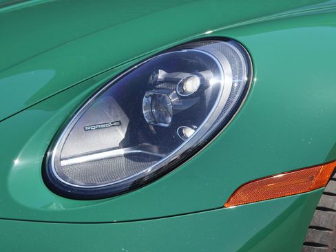 Used 2024 Porsche 911 Carrera S RWD image 11