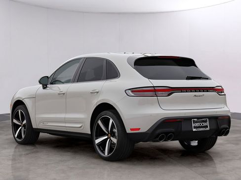 New 2026 Porsche Macan image 3