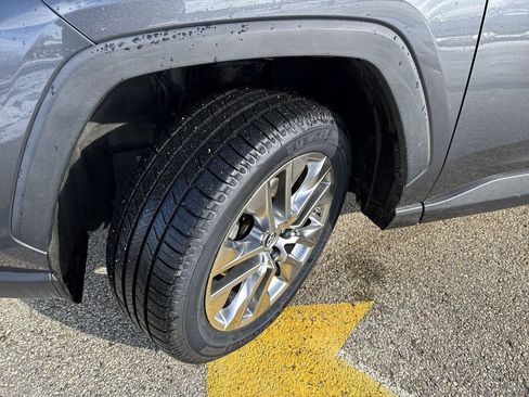 Used 2019 Toyota RAV4 XLE Premium image 2