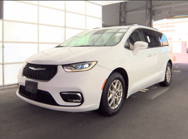 Used 2021 Chrysler Pacifica Touring-L FWD image 1