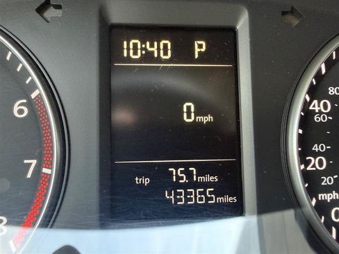 Used 2013 Volkswagen Passat 2.5 S FWD image 47