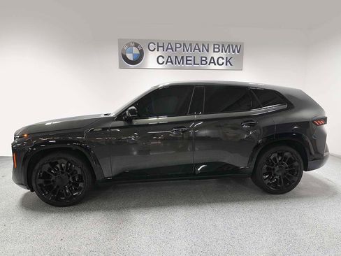 Used 2025 BMW XM image 3
