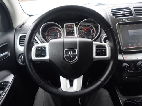 Used 2017 Dodge Journey SE w/ Safe & Sound Group image 4