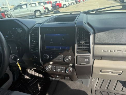 Used 2022 Ford F250 XLT image 46