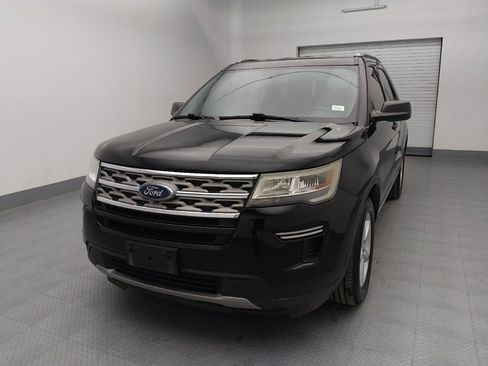 Used 2018 Ford Explorer XLT image 15