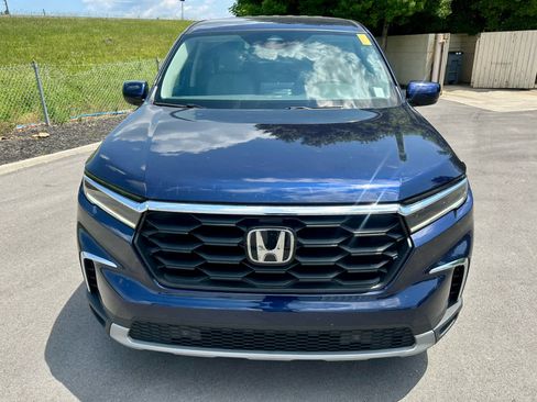 Used 2025 Honda Pilot EX-L image 2