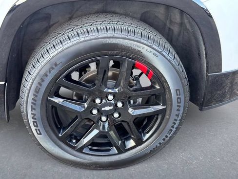 Used 2021 Chevrolet Traverse Premier w/ Redline Edition AWD/4WD image 10