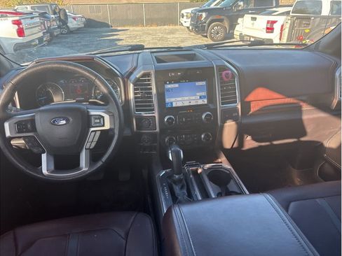 Used 2016 Ford F150 Platinum w/ Equipment Group 701A Luxury image 4