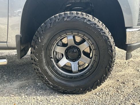 Used 2021 Chevrolet Silverado 1500 LT w/ LPO, Dark Essentials Package image 13