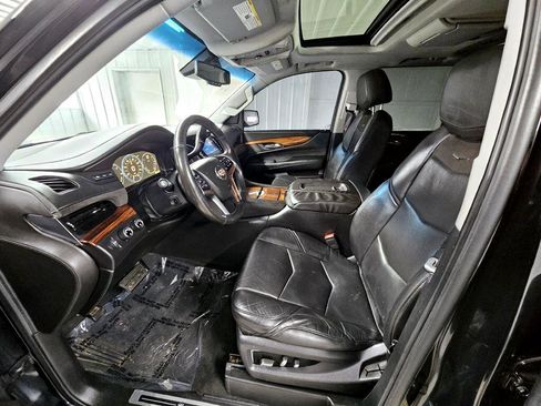 Used 2015 Cadillac Escalade ESV Luxury image 7
