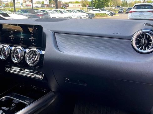 Certified 2023 Mercedes-Benz GLA 250 4MATIC image 16