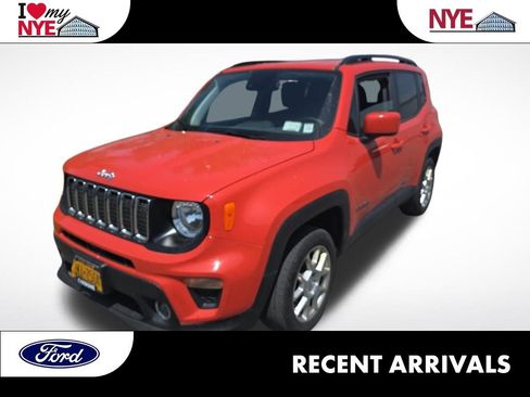 Used 2021 Jeep Renegade Latitude w/ Convenience Group AWD/4WD image 1