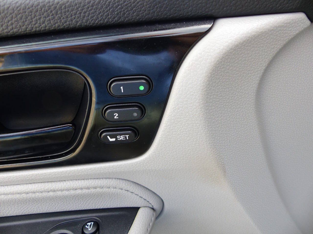 Used 2023 Honda Odyssey Elite image 22