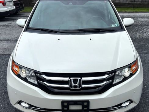 Used 2015 Honda Odyssey Touring image 2