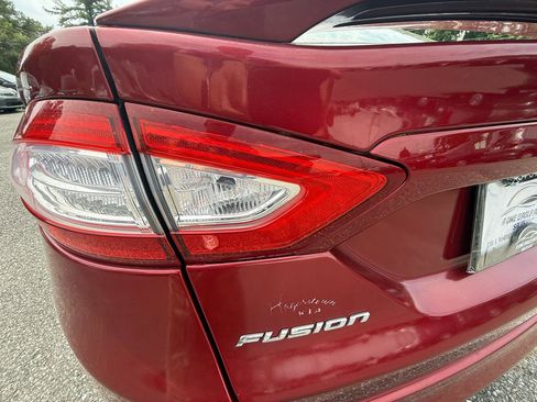 Used 2015 Ford Fusion Titanium FWD image 11