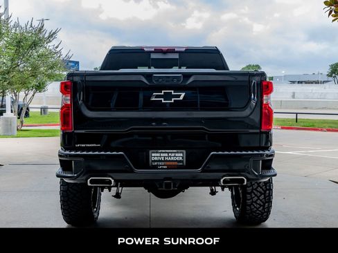 Used 2024 Chevrolet Silverado 1500 LT Trail Boss w/ LT Trail Boss Premium Package AWD/4WD image 8