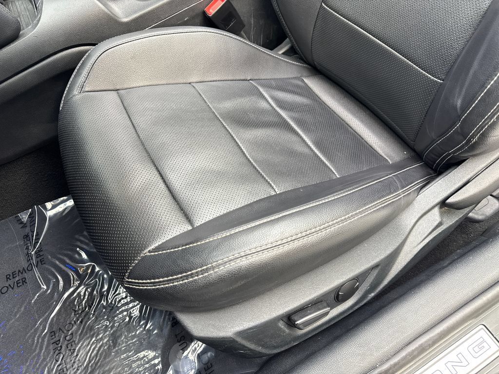 Used 2023 Ford Mustang Premium RWD image 32