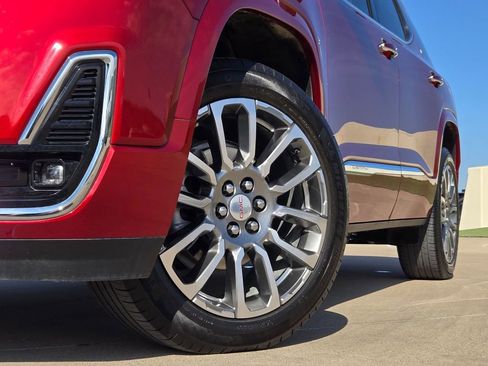 Used 2023 GMC Acadia Denali w/ Denali Ultimate Package image 8