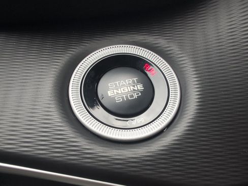 New 2025 Jeep Grand Cherokee L Laredo image 28