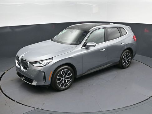 Certified 2025 BMW X3 xDrive30i w/ Premium Package AWD/4WD image 1