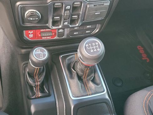 Used 2022 Jeep Gladiator Mojave w/ Trailer Tow Package image 8