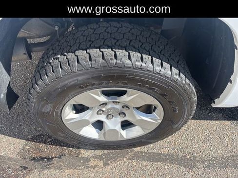 Used 2022 RAM 1500 Big Horn AWD/4WD image 27
