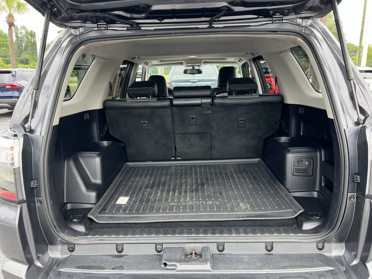 Used 2019 Toyota 4Runner SR5 Premium AWD/4WD image 33