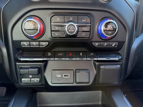 Used 2021 GMC Sierra 1500 AT4 image 14